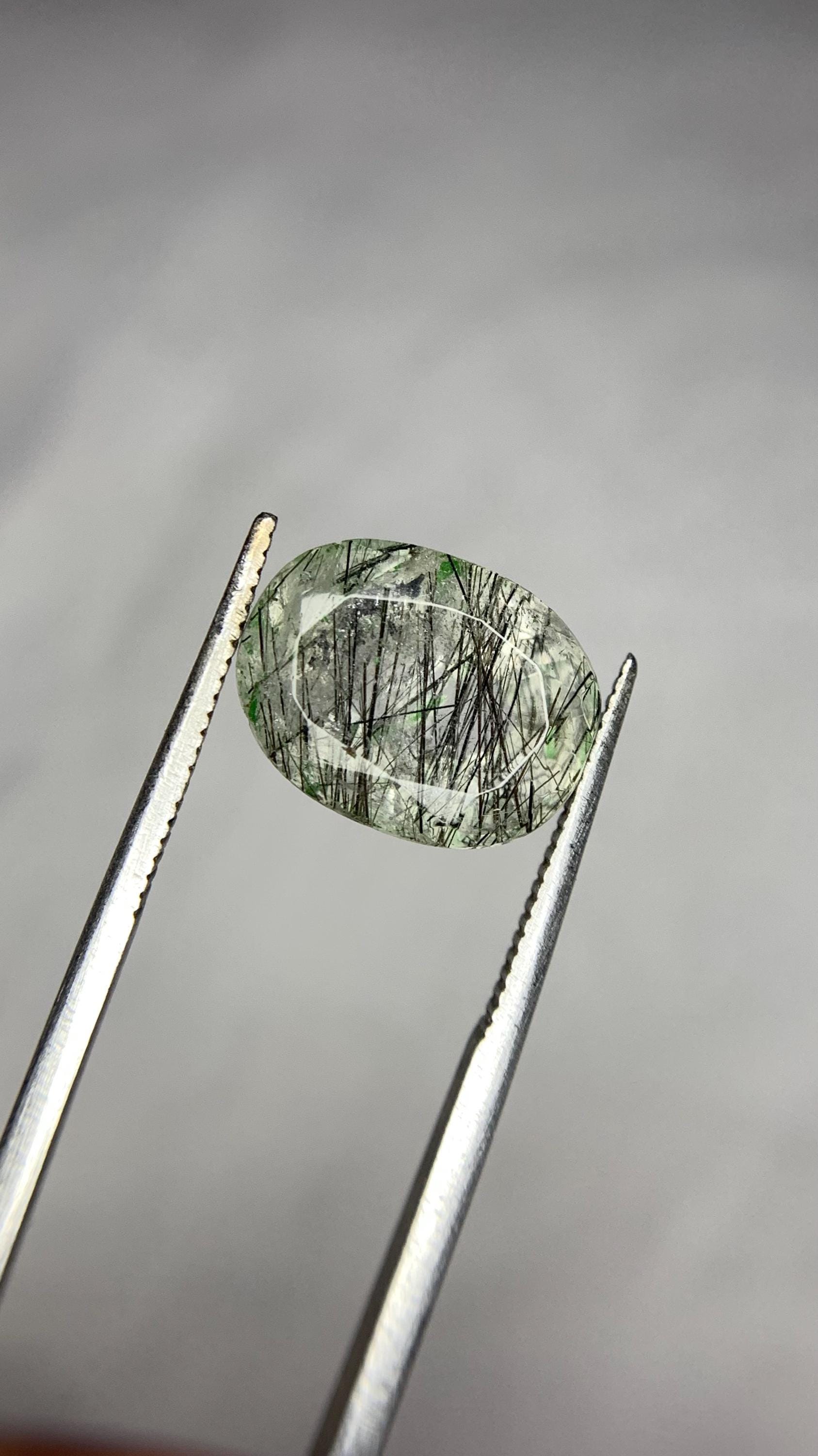 ブラックルチルクォーツ宝石 | 5.35カラット オーバルカット