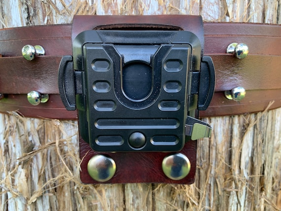 Leather Saber Clip Adapter | 100% Full Grain Leather Belt Clip | Works With D!sney, Galaxies Edge Saber Belt Clips | Handmade Accessory