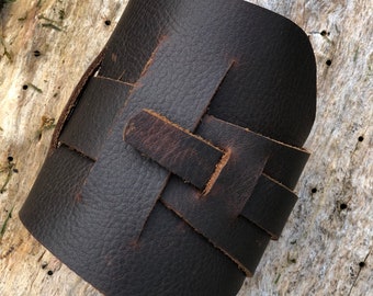 Rey Inspired Leather Cuff Bracelet- handmade 100% oil-tanned leather- TFA, TLJ, TROS- Rey Skywalker