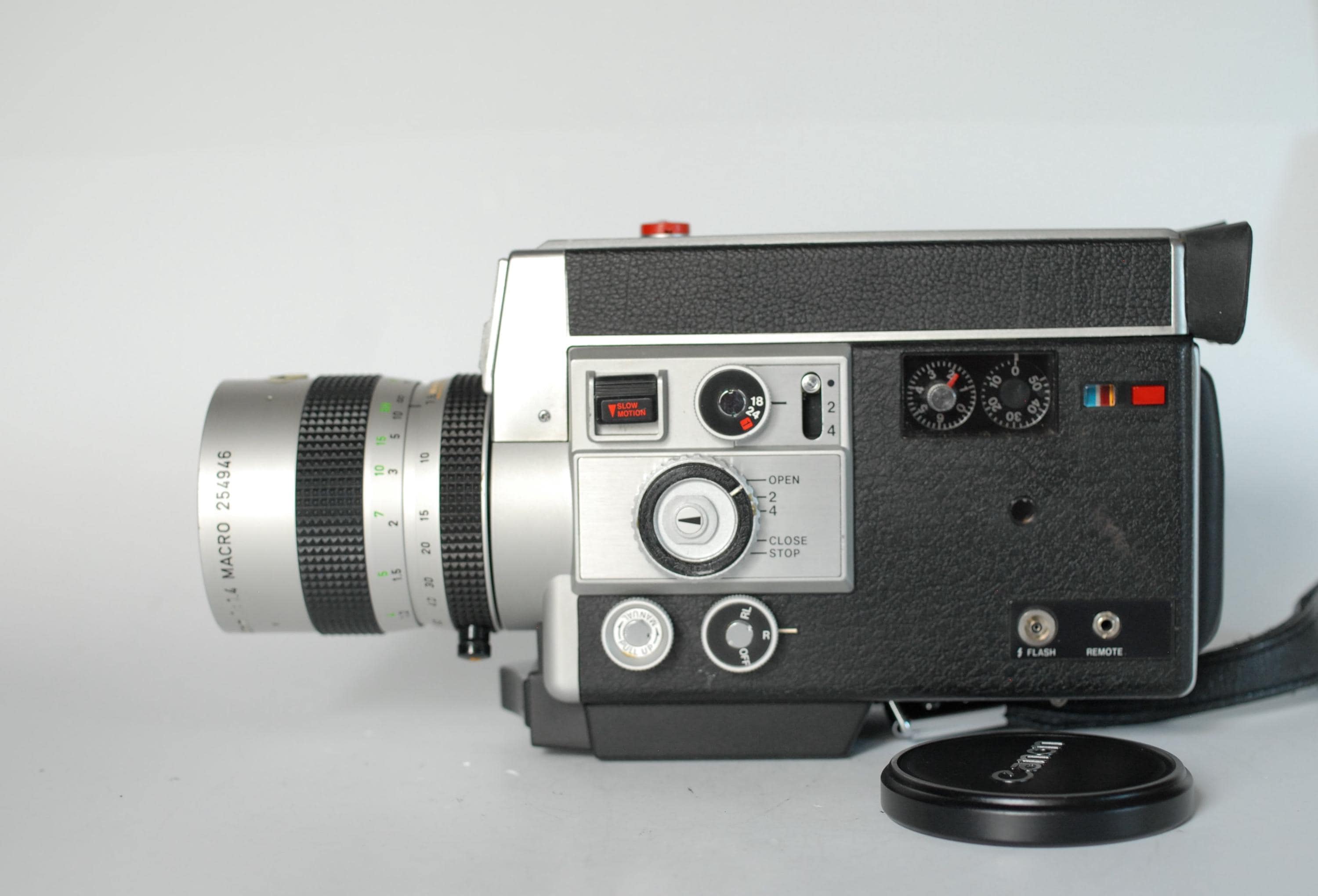 ラン　Canon 1014XL-S フィルムムービーカメラ Canon 1014 XL-S Canosound Super 8 Camera - CameraCrate.com