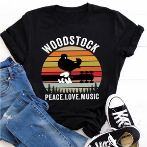 Woodstock T-Shirt - 60&#39;s, Festival,3 Days of Peace & Music 1969 ,Peace and Music ,woodstock 52th anniversary,Vintage Music Gift