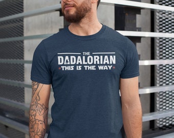 The Dadalorian T-shirt, Star Wars Shirt für Papa, Ehemanngeschenk, Vatertagsgeschenk, Geschenk für ihn, Geschenk für Vater, Vatergeschenk, Starwars, P7400