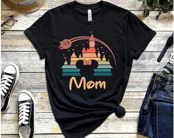 Mom mouse shirt, Minnie mouse mom shirt, Disney mouse mom shirt, Disney shirt, Minnie mom shirt, Mothers Day Shirt, Disneyland Shirt