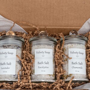 Spa gift box for mothers day , Bath Salt, 5.5 oz. Jars, organic spa gift, gift for her, gift for my love
