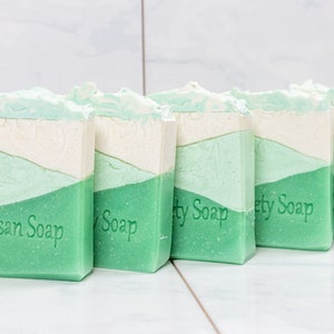 Organic lemongrass soap, refreshing lemongrass essence, Handmade, Artisan, Vegan, Natural soap, gift