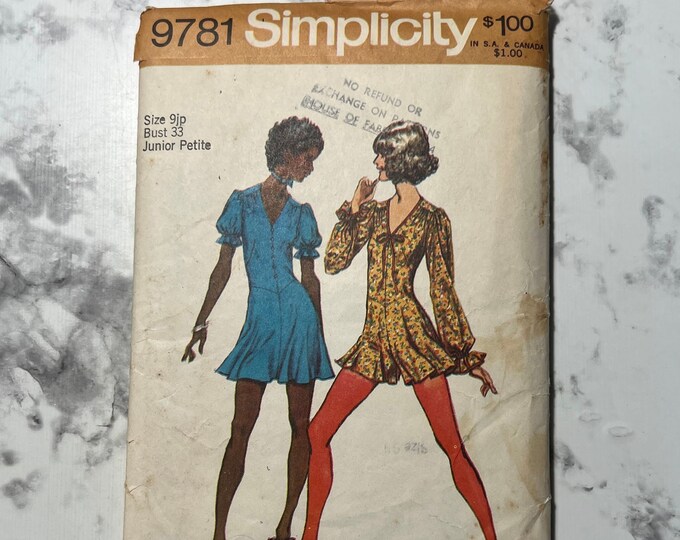 70s Junior Petites' and Misses' Mini-dress and Short Pantdress Pattern ...