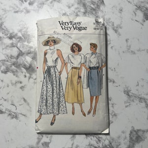 80s Very Easy Misses Skirt Pattern, Simple to Sew Flared or Straight Midi Skirt Pattern, Vogue 9850, Size 8-10-12, 24&quot;-25&quot;-26.5&quot; Waist, Cut