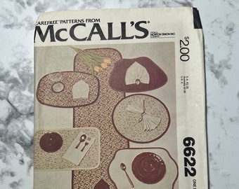 70s Table Linen Craft Pattern, Table Runner, Placemats, Fabric Napkins, Bread Basket, and Coasters Pattern, McCall's 6622, One Size, Uncut
