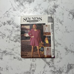 Könnte beinhalten: Sew News Schnittmuster-Umschlag für ein Kleid und eine Jacke. Die Schnittmuster-Nummer ist 5859 und die Größe ist E (14, 16, 18). Der Umschlag zeigt eine Frau, die ein rosa Kleid und eine passende Jacke trägt.
