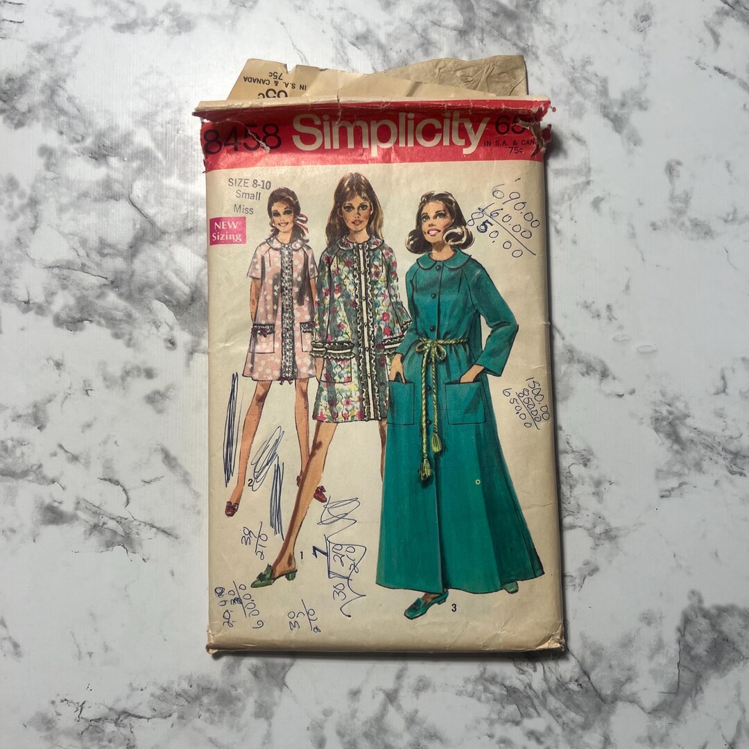 60s Misses' and Women's Robe Pattern in 2 Lengths, Collared Button ...