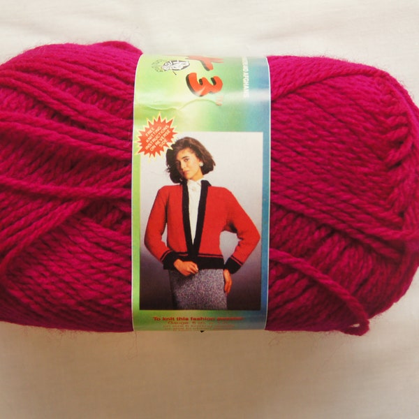 Vintage Super Soft 3 Yarn, Dark Fuschia Color 720, Lana Moro