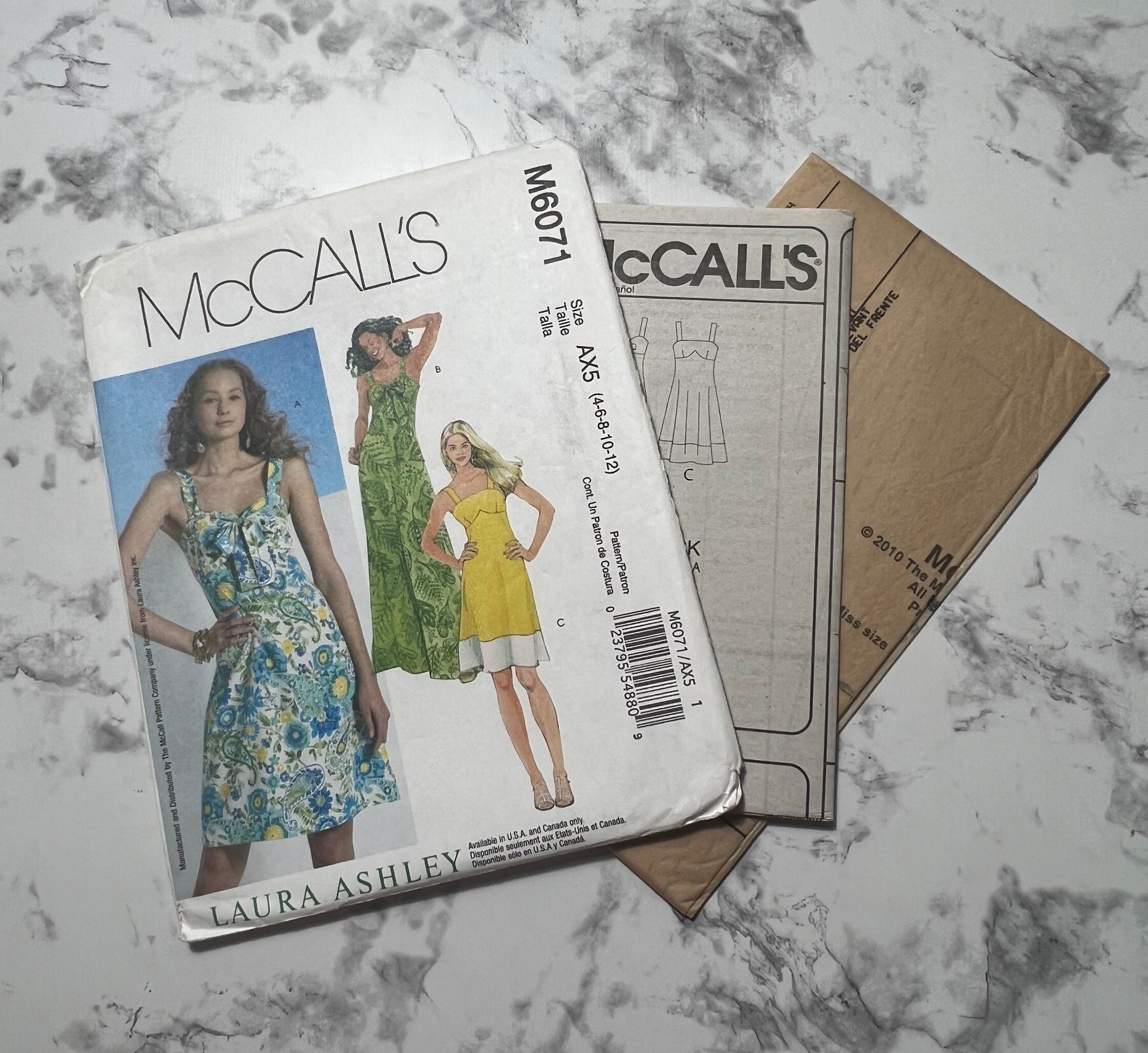 Laura Ashley Misses Dresses in 2 Lengths Pattern, Sleeveless Dress ...