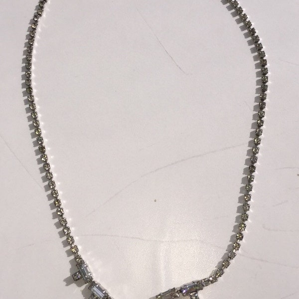 Vintage weiss rhinestone necklace