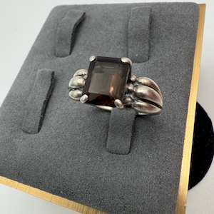 Vintage sterling silver smoky brown topaz ring size 8 Avon