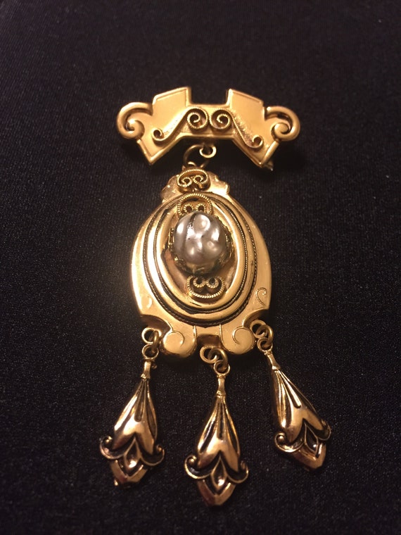 Vintage coro victorian style dangle brooch with c… - image 1