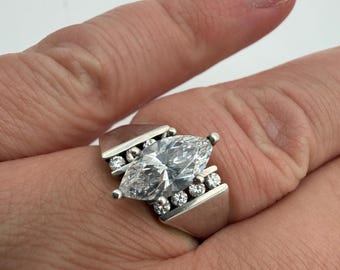 Anello vintage in argento sterling con zirconi a taglio marquise, taglia 8.5