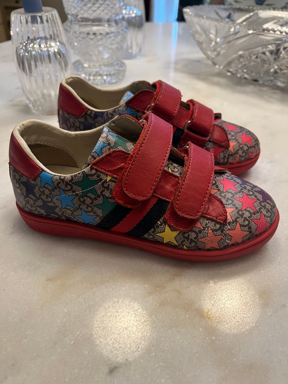 Kids Authentic Stars Red Velcro Shoes Size 35 Euro or -