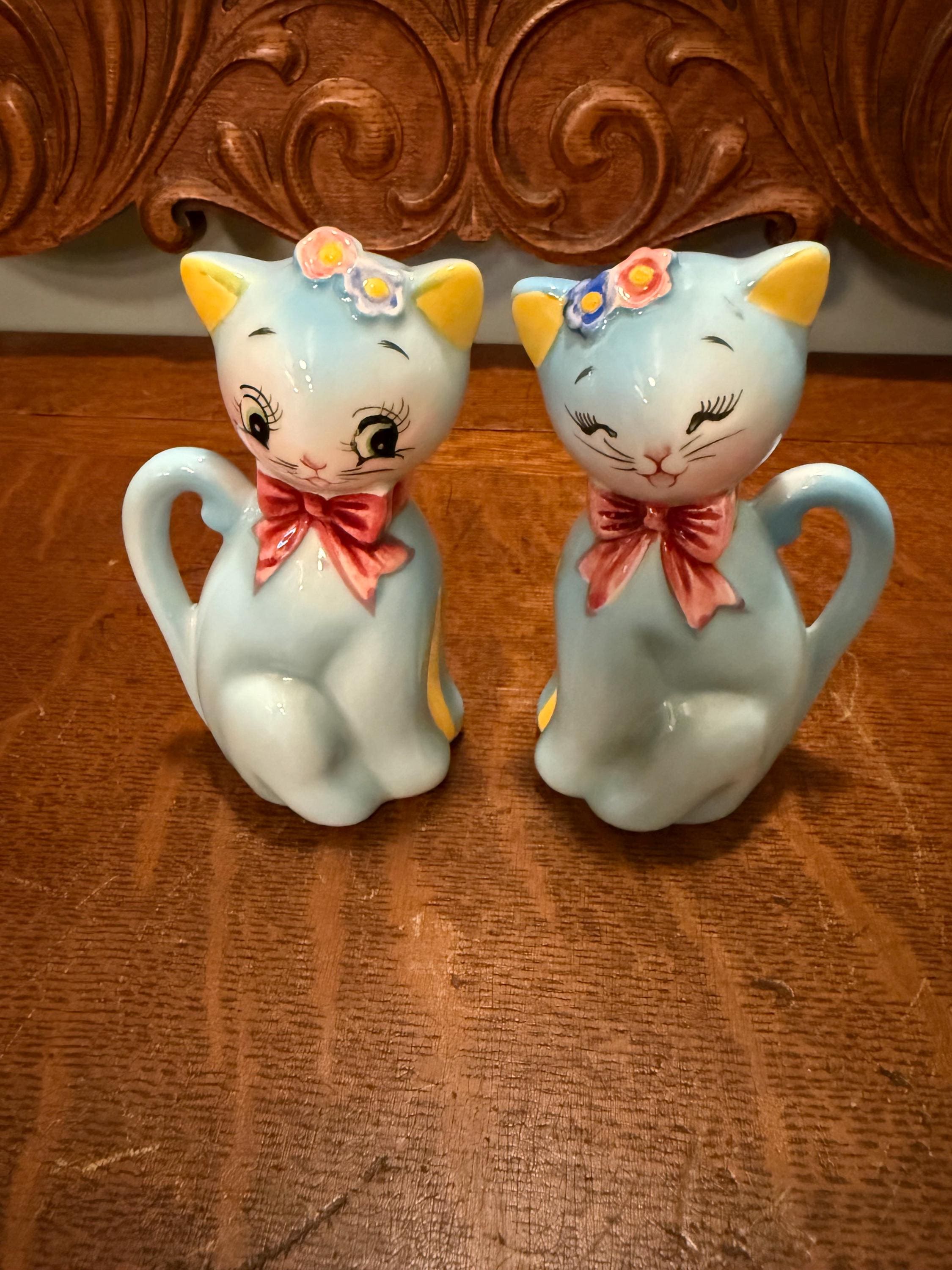 Vintage Norcrest Blue Cat Kitty Salt and Pepper Shakers