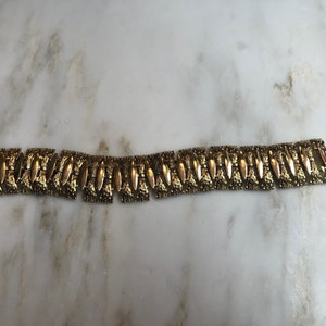 Vintage gold tone bundles of wheat bracelet