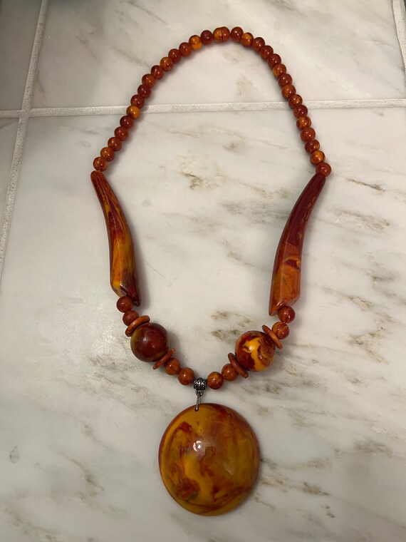 Vintage Bakelite style chunky marbled necklace