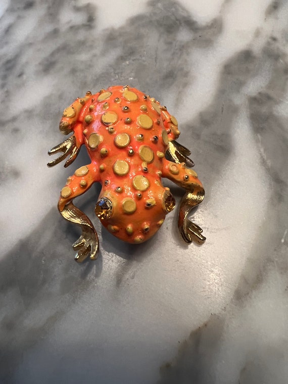 Vintage Weiss orange and yellow enamel frog brooch