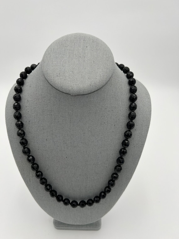 Vintage Miriam Haskell black faceted glass beaded necklaceVintage 