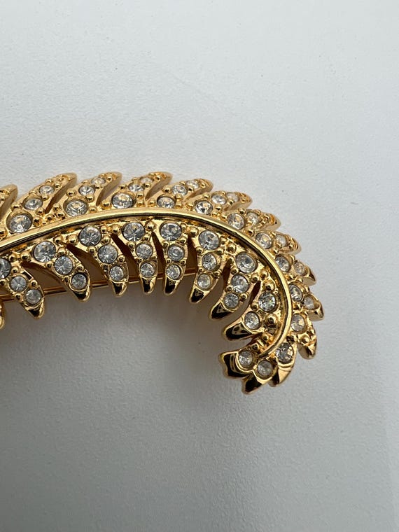 Signed Swarovski swan rhinestone feather brooch - image 3