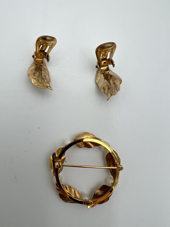 Vintage Wells 14kgf Leaves and Pearls Brooch and Earrings