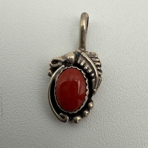 Vintage petite Navajo sterling silver red coral pendant