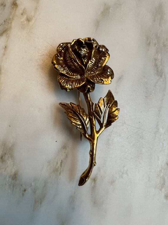 Vintage Goldette rhinestone rose flower brooch