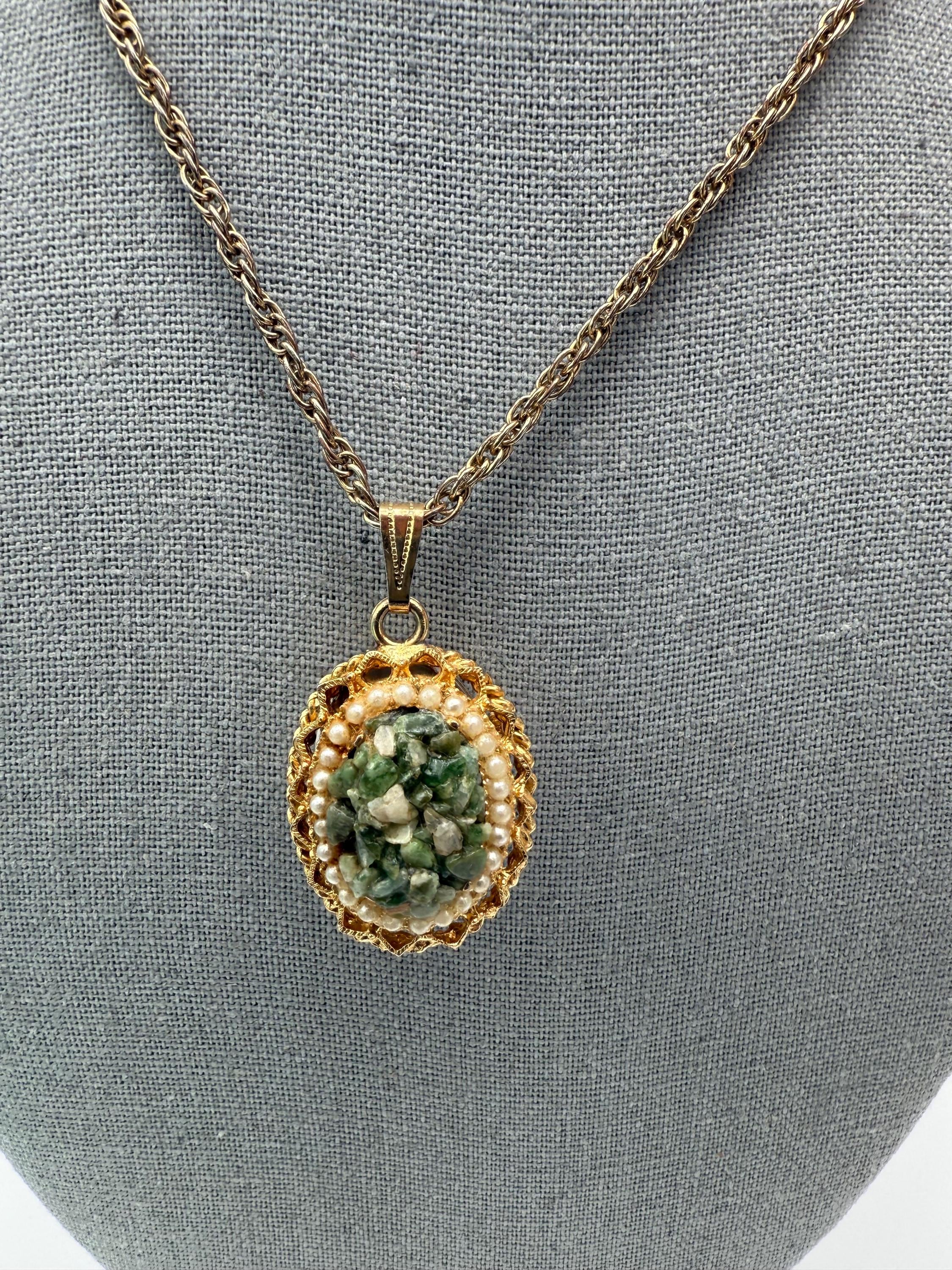 Vintage Avon Jade Green Watch Set Asian Inspired Silver Tone Necklace Earrings Avon Genuine Jade Necklace Chinese Symbol New Old Stock 25  main image 2