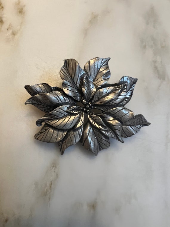 Seagull pewter flower brooch - image 1