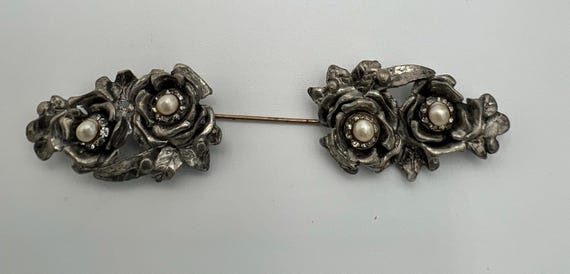 Vintage Irving NY Silverman Faux Pearl Rhinestone Flowers Jabot