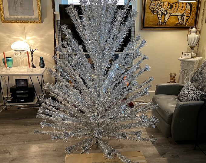 Vintage 7ft Peco Deluxe Pom Pom Silver Aluminum Christmas Tree With