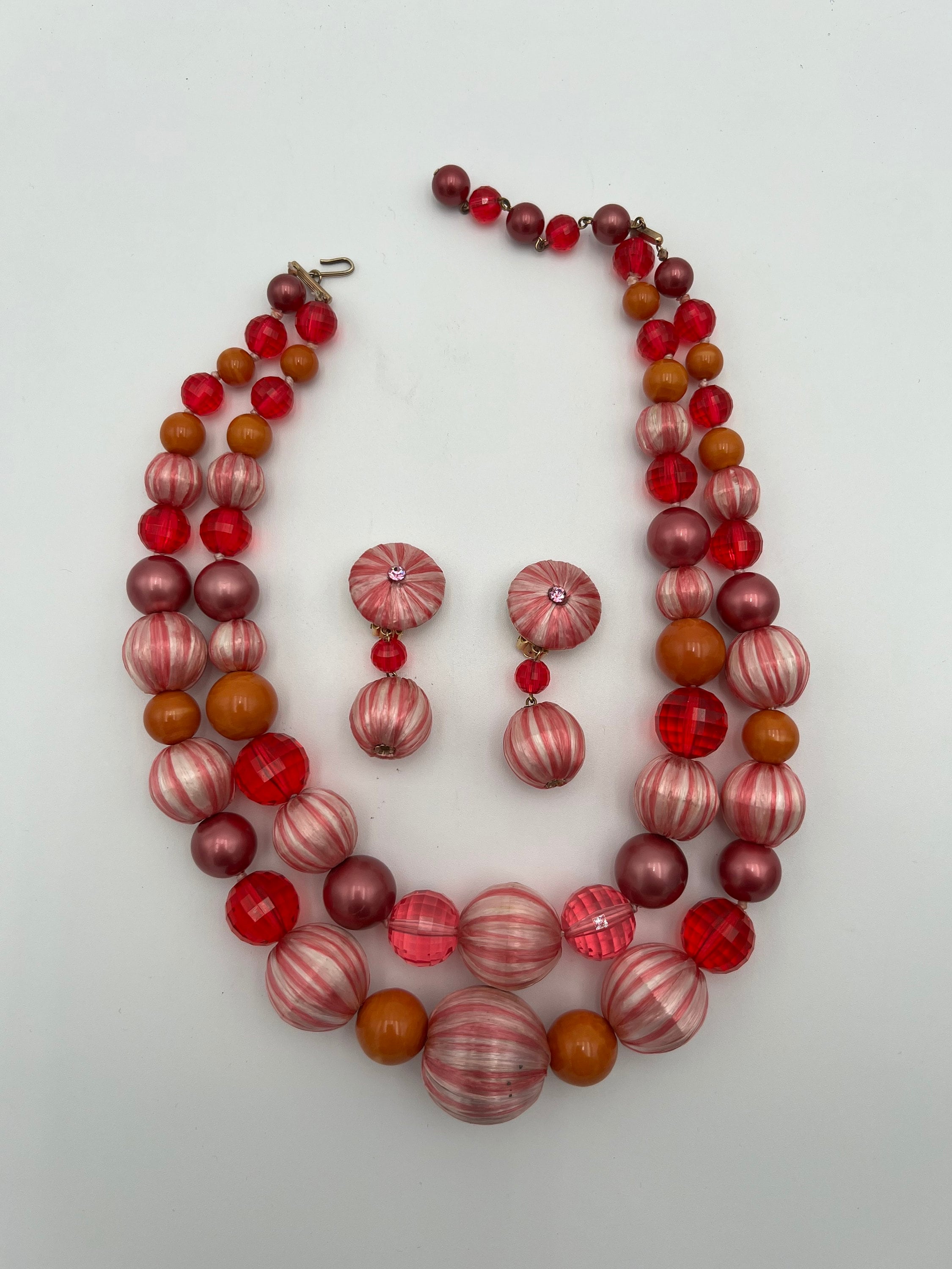 ヴィンテージヴォーグピンクビーズネックレス＆クリップイヤリング