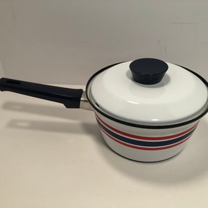 Vintage 1960s catherineholm for club celebration enamel pot with lid