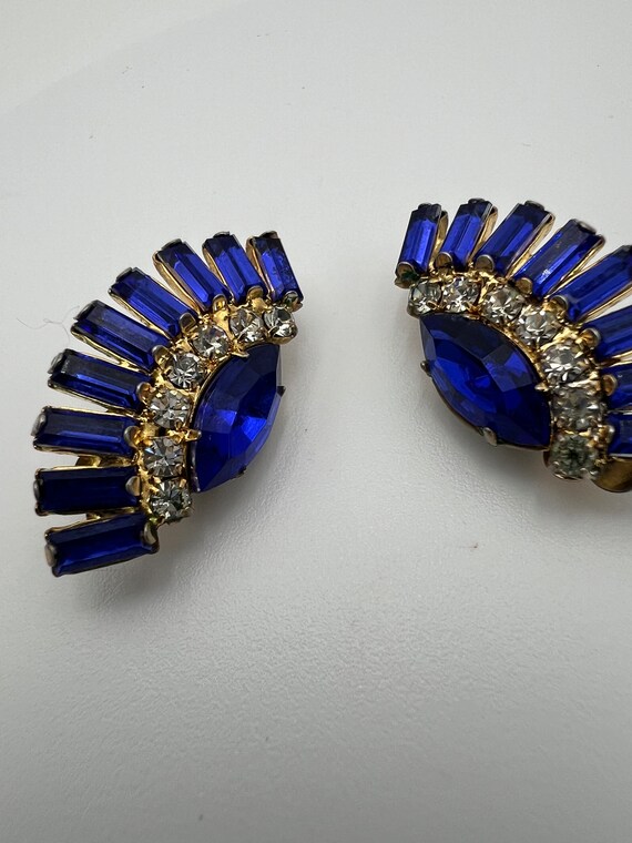 Vintage baguette sapphire rhinestone clip earrings - image 4