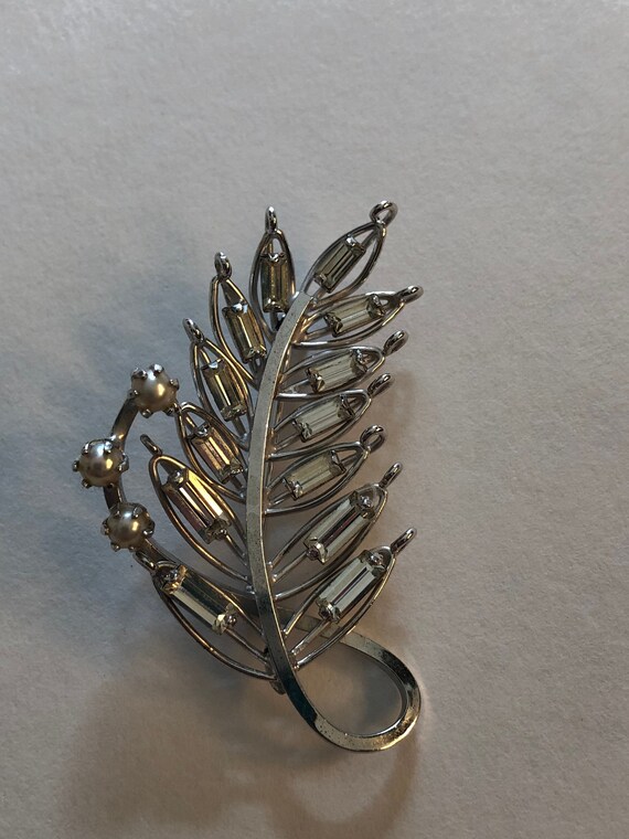 Vintage sterling silver rhinestone leaf brooch wi… - image 4