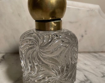 Antique baccarat crystal swirled inkwell with brass topVintage 