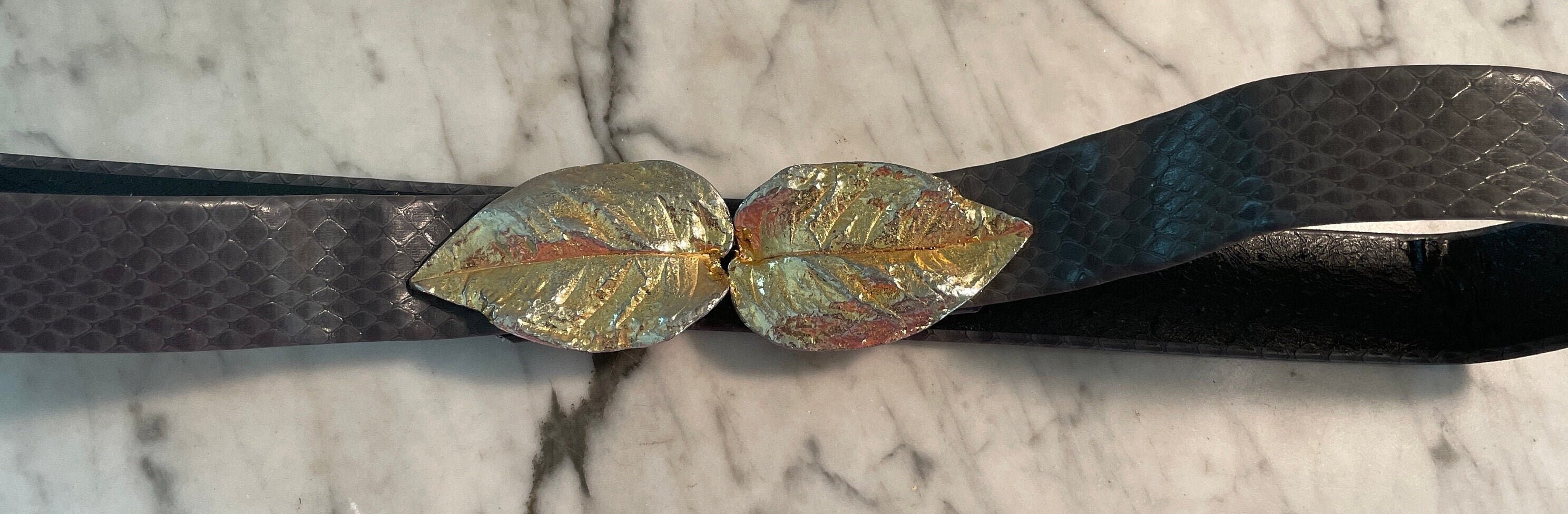 Mimi Di Niscemi Gold Tone Leaf Belt Buckle Vintage 1981 S 1980s Mimi Di Niscemi flower buckle blue faux leather belt  main image 3