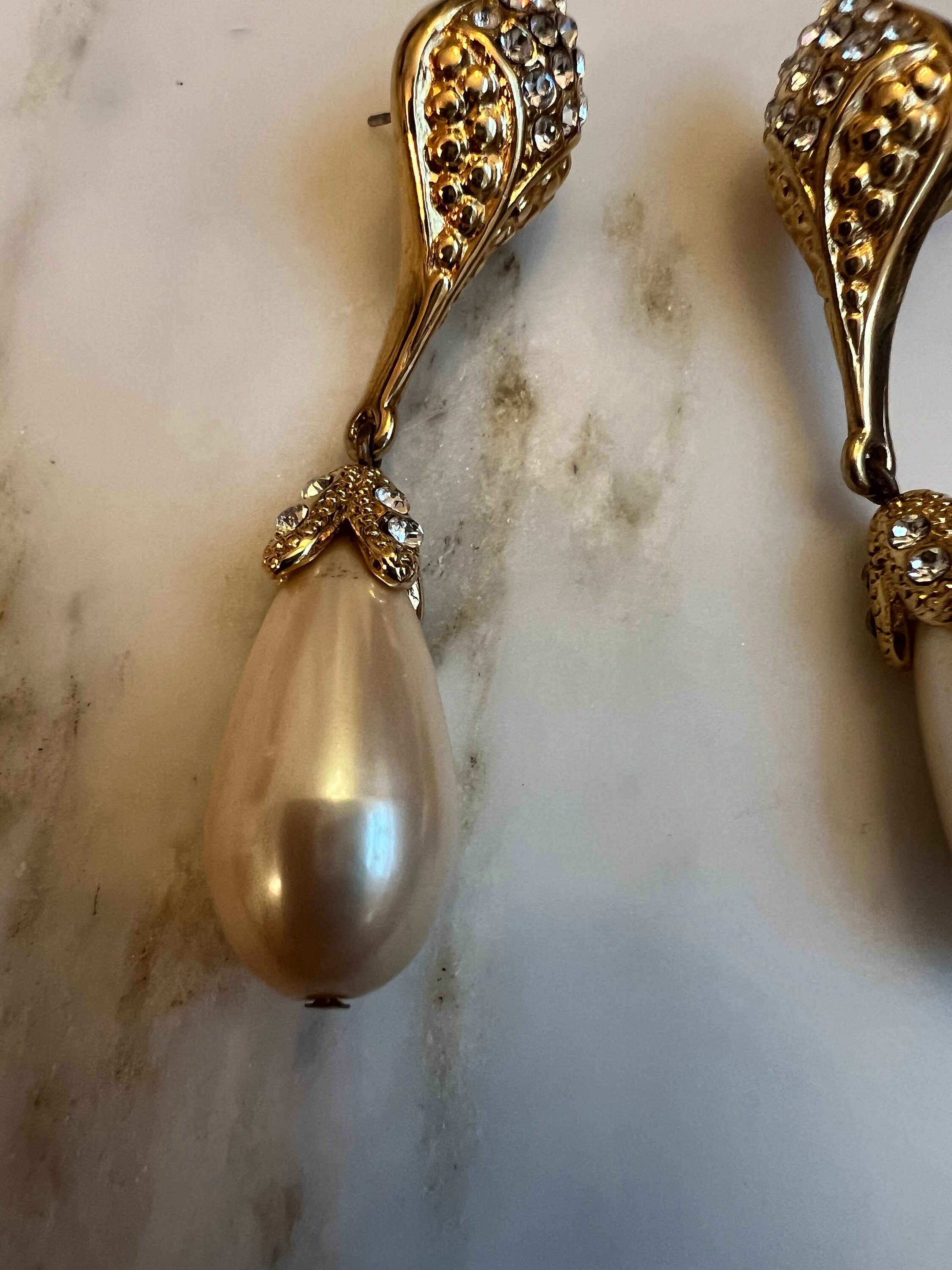 ピアス VINTAGE HOLLYWOOD VH Drop Pearl Earrings 4BFK517 VINTAGE HOLLYWOOD VH Drop Pearl Earrings 4BFK517 (VINTAGE