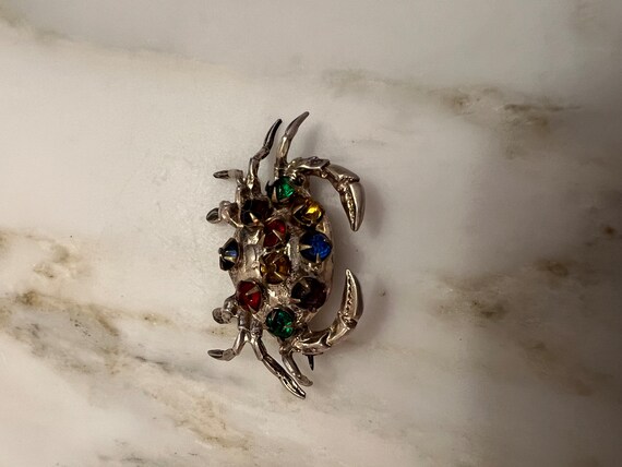 Vintage sterling silver rhinestone crab brooch - image 2