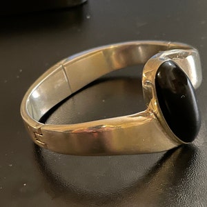 Vintage heavy modernist sterling and black onyx hinged bracelet made in Mexico 69 grams