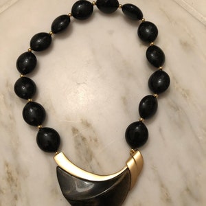 Vintage kunio matsumoto for trifari modernist black and gold necklace image 1