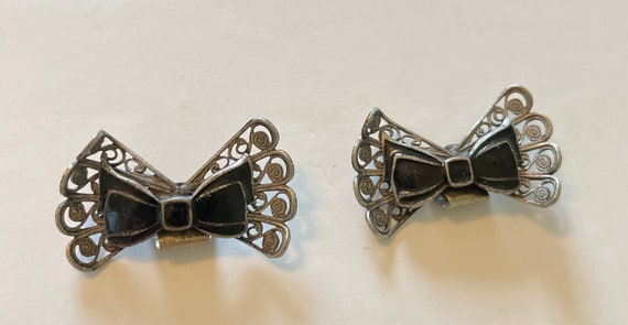 Vintage silver filigree and black enameled bow sh… - image 3
