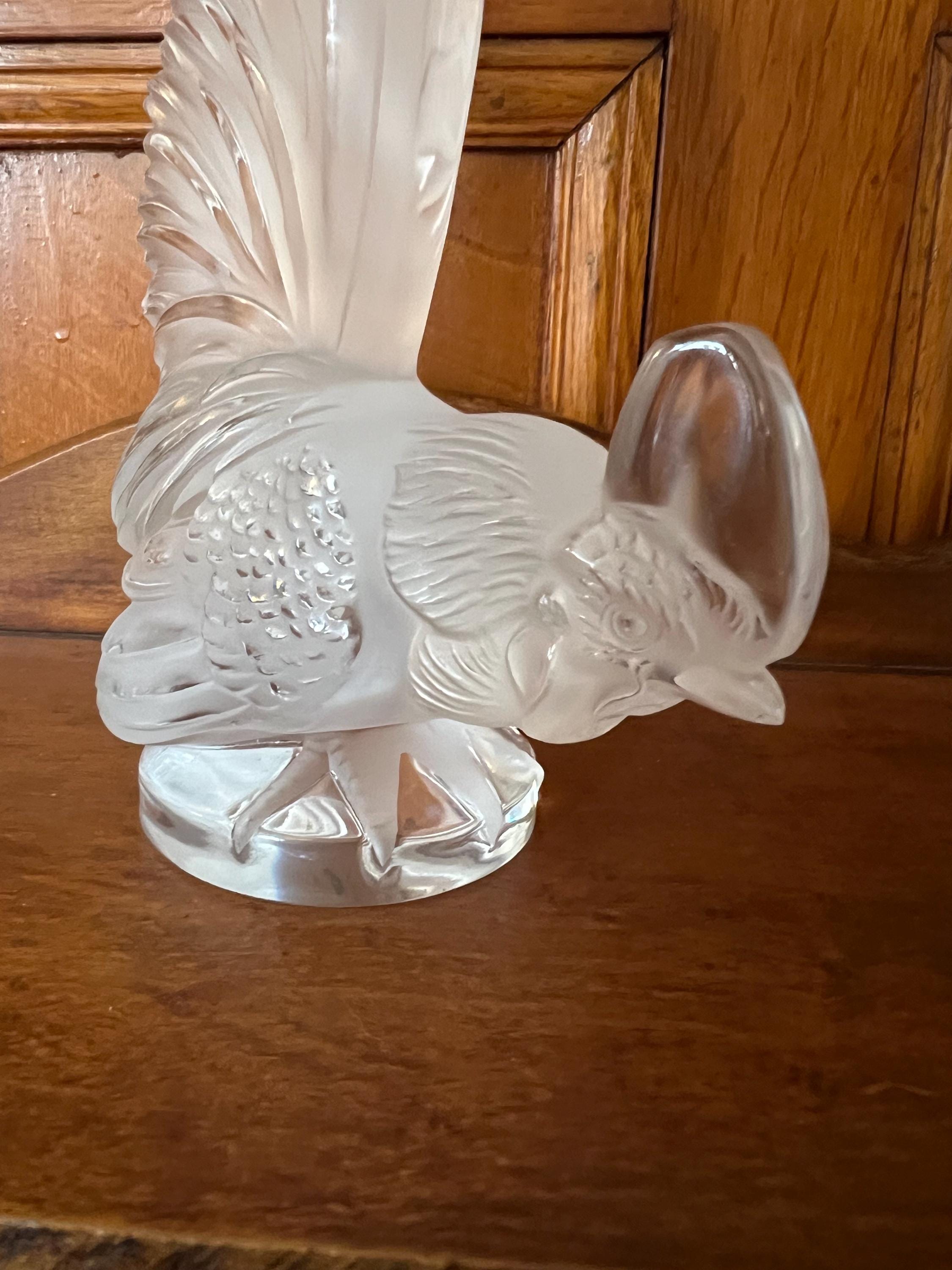 LALIQUE クリスタル 鶏 コックナン カーマスコット 置物 サイン入 Signed Lalique France Coq Nain Rooster Figurine, Clear Frosted