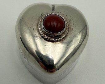 Vintage Taxco Mexico sterling silver heart shaped pill box 26 grams