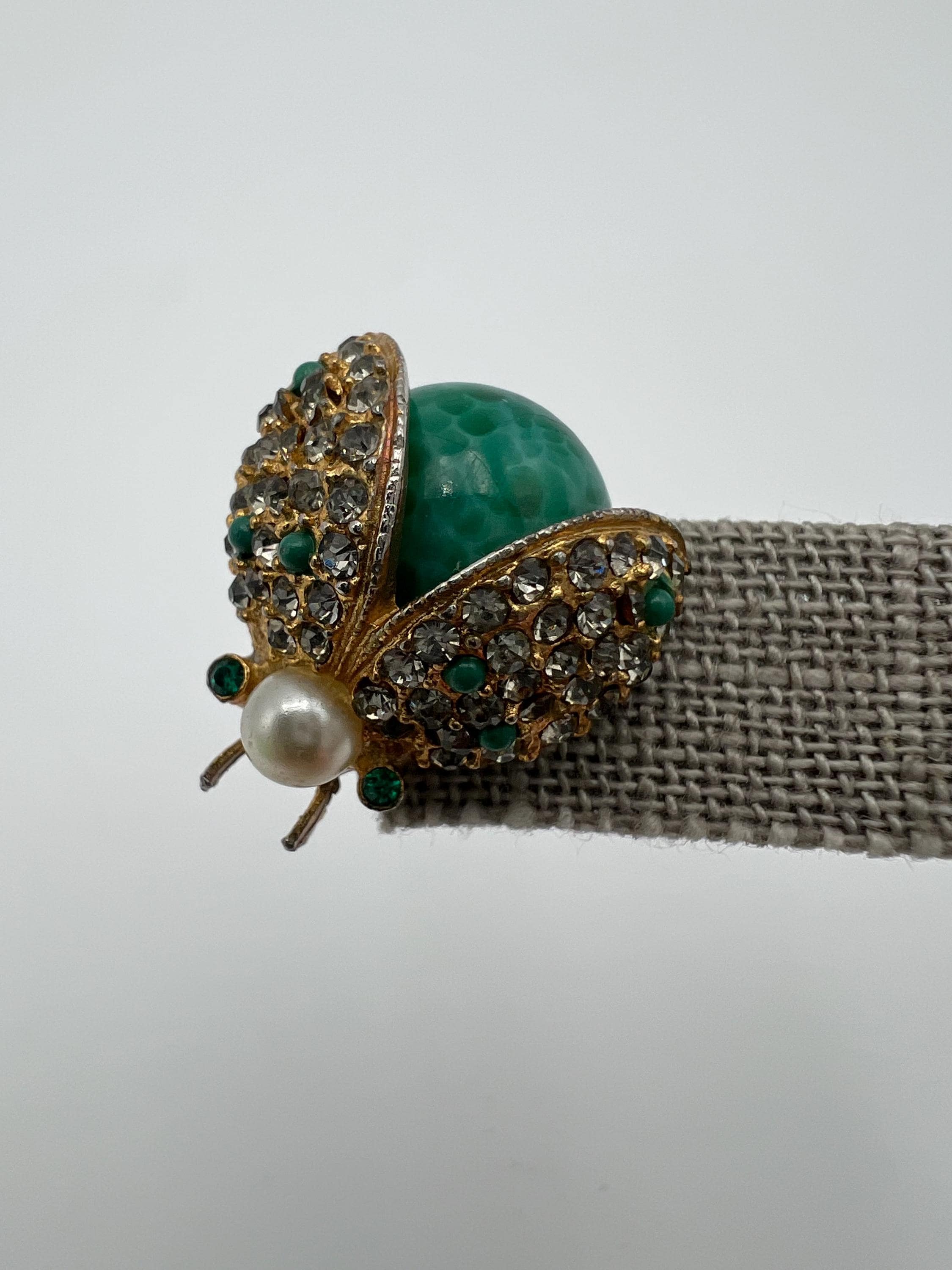 幻の1st Stone  グリーンエッジ イタリア製 Vintage Unsigned Hattie Carnegie Jade Stone and Faux Pearl Lady