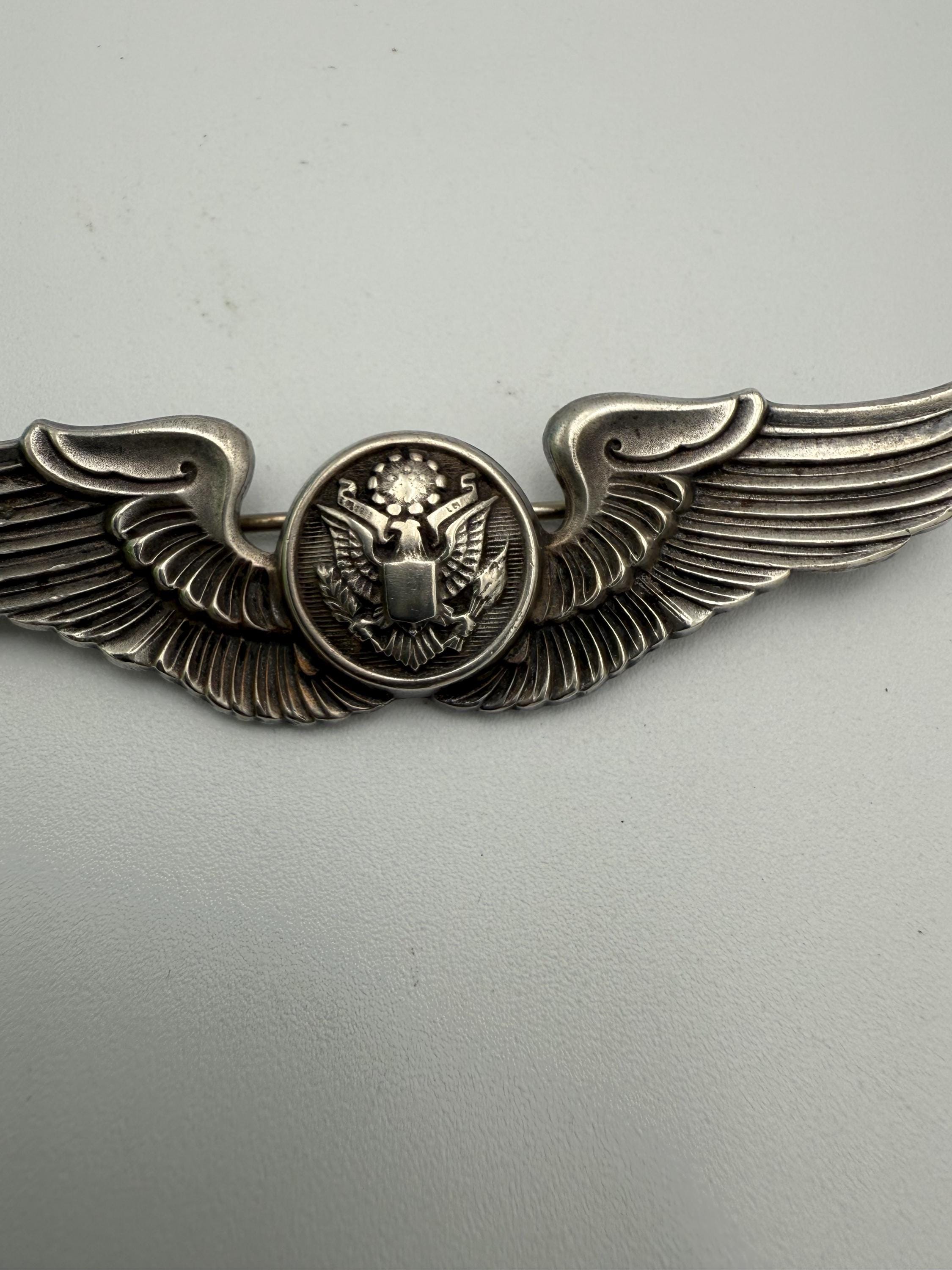 GBイギリス軍/英軍＊ＲＡＦ/空軍＊９Ｋ金製パイロットＷＩＮＧブローチ（実物） ヴィンテージ 第二次世界大戦 USAF 航空クルー スターリング