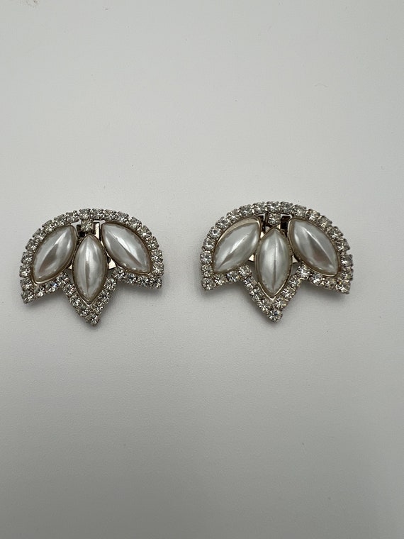 Vintage faux pearl and rhinestone shoe clips